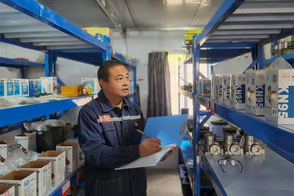 陜煤建設礦建二公司：為堅守崗位的礦建人點贊！