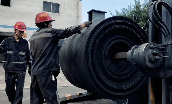 陜煤建設(shè)洗選煤運(yùn)營公司澄合山陽運(yùn)營項(xiàng)目部：分秒必爭，奮戰(zhàn)檢修慶祖國華誕