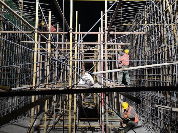 陜煤建設(shè)銅煤公司第六項目部晝夜奮戰(zhàn)，打響進度保證攻堅戰(zhàn)