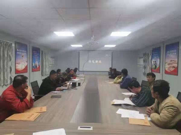 陜煤建設礦建二公司各項目部組織開展法制宣傳咨詢活動