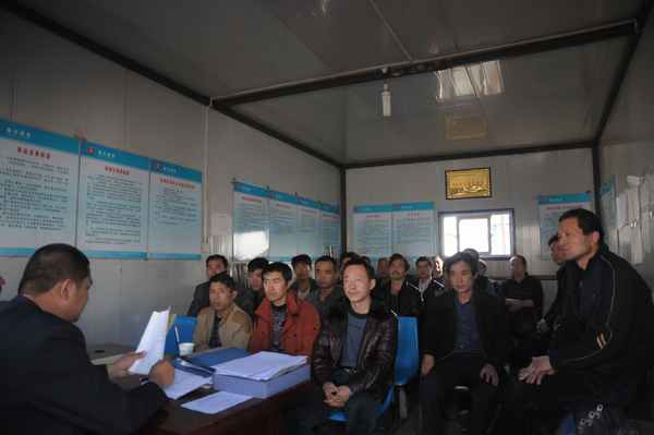 陜煤建設煤礦運營服務分公司：治理“三違”有良方