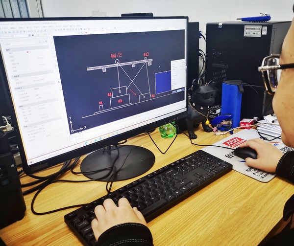 陜煤建設洗選煤運營公司左權洗煤廠項目部：更換篩籃趕生產(chǎn) 安全質(zhì)量兩手抓