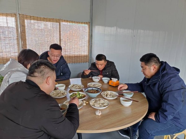 陜煤建設(shè)洗選煤運(yùn)營公司：弘揚(yáng)傳統(tǒng) 情暖冬至