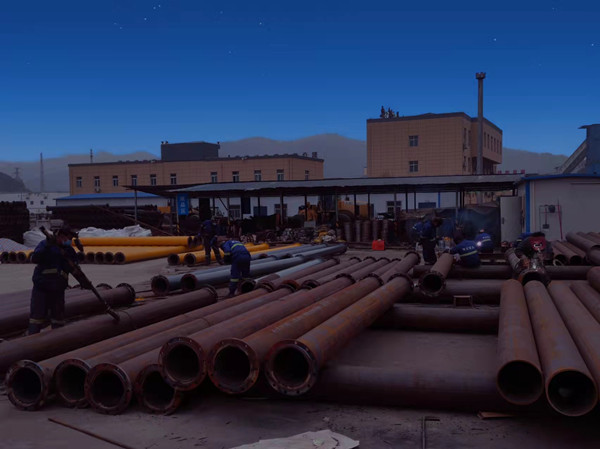 陜煤建設(shè)咸陽(yáng)分公司安裝項(xiàng)目部：加班加點(diǎn)趕工期，齊心協(xié)力搶進(jìn)度