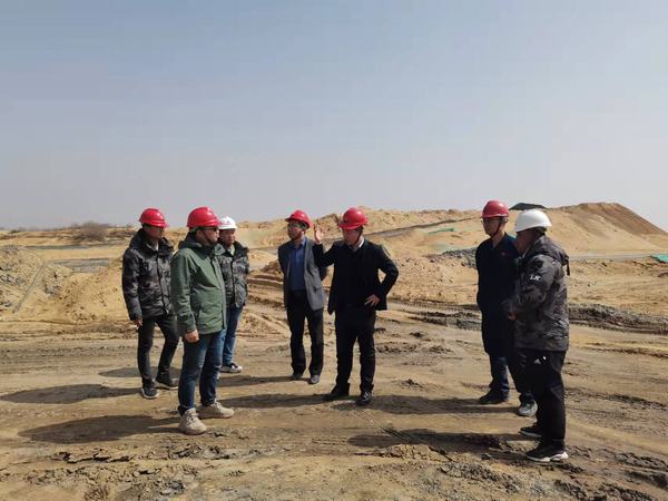 陜煤建設(shè)韓城分公司土建十六項目部多面“發(fā)威”掀起早春施工會戰(zhàn)