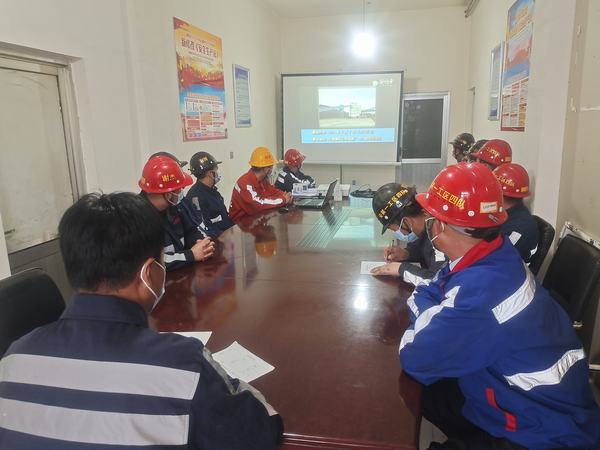 陜煤建洗選煤運(yùn)營公司第二項(xiàng)目部：“反三違”在行動(dòng) 安全生產(chǎn)記心間