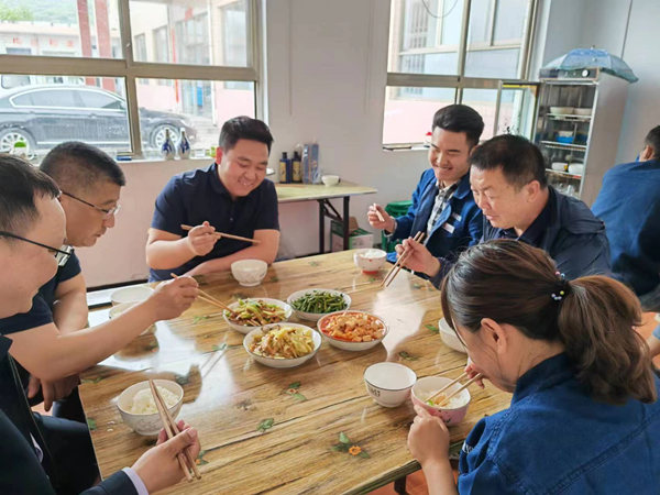 陜煤建設漢中分公司優(yōu)化“兩堂一舍”管理 不斷提高職工幸福指數(shù)