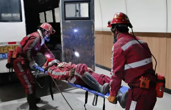 陜煤建設(shè)機(jī)電安裝公司：應(yīng)急演練為安全生產(chǎn)再上“保險(xiǎn)”