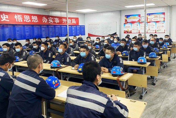 陜煤建設(shè)洗選煤運(yùn)營(yíng)公司紅柳林洗煤廠項(xiàng)目部：應(yīng)戰(zhàn)酷夏，防暑降溫有“涼”策