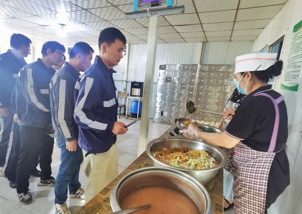 陜煤建設(shè)洗選煤運(yùn)營(yíng)公司紅柳林洗煤廠項(xiàng)目部：吃、住、行著手，把實(shí)事辦到員工心坎里