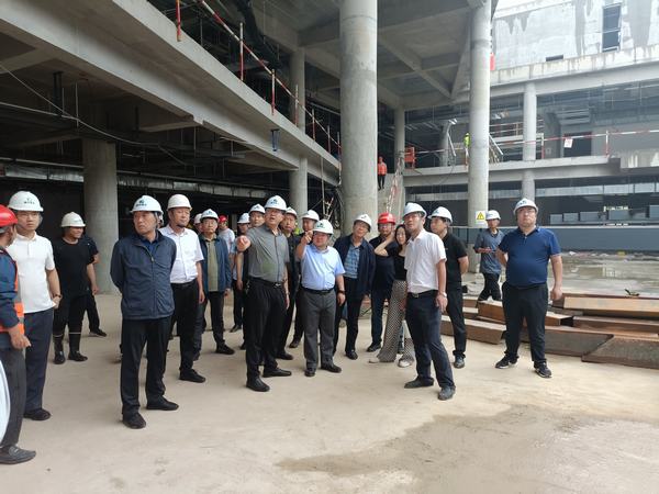 榆林城投集團黨委書記、董事長、總經(jīng)理郝君一行深入陜煤建設榆林公司施工項目檢查指導工作