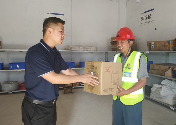 陜煤建設銅煤公司“八一”慰問復轉(zhuǎn)軍人 關(guān)懷暖人心