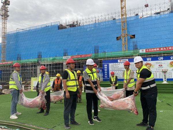 陜煤建設(shè)銅煤公司：第五項(xiàng)目部收到特別的慰問“禮物”