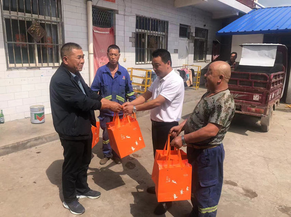 陜煤建設(shè)咸陽(yáng)分公司安裝項(xiàng)目部：濃濃中秋情，慰問(wèn)暖人心