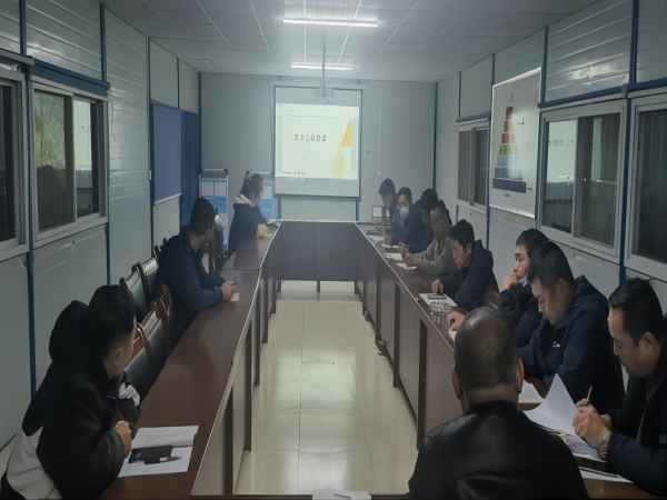 陜煤建設韓城分公司以最實“安全服務”、最暖“溫馨提醒” 密織安全風險防范網(wǎng)