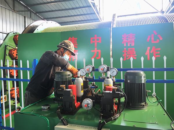 陜煤建設(shè)礦建二公司：黨建引領(lǐng)激活“強(qiáng)引擎”穩(wěn)步發(fā)展共畫(huà)“同心圓”