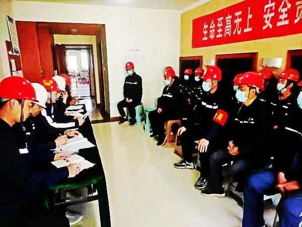 陜煤建設(shè)澄合分公司第一機(jī)電安裝項(xiàng)目部抓實(shí)“四個(gè)注重”全力打好全年安全生產(chǎn)收官戰(zhàn)