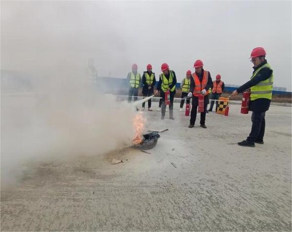 防患于未“燃”，陜煤建設(shè)路橋分公司基層項(xiàng)目開(kāi)展冬季消防培訓(xùn)演練活動(dòng)