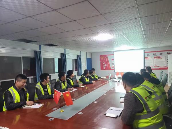 陜煤建設(shè)銅煤公司：第一項(xiàng)目部集重心，聚合力，奮力跑好“第一棒”