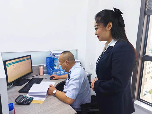 陜煤建設(shè)礦建三公司：快來(lái)圍觀！這場(chǎng)培訓(xùn)讓財(cái)務(wù)人員秒懂“全電發(fā)票”