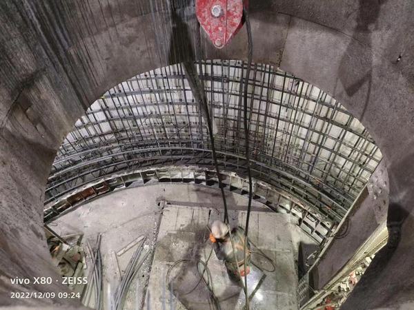 陜煤建設(shè)礦建二公司圓滿(mǎn)完成胡家河二號(hào)進(jìn)風(fēng)立井凍結(jié)段套壁施工任務(wù)