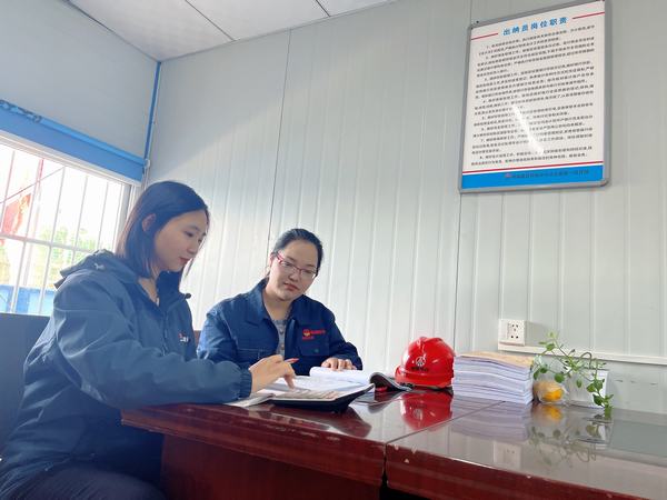 陜煤建設(shè)韓城分公司安裝四項目部：“導師帶徒”傳薪火 共同奮進促成長