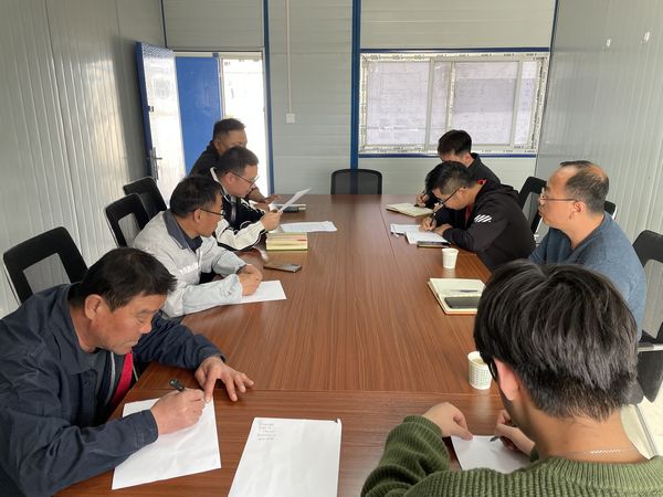 陜煤建設(shè)天工公司新疆第一項(xiàng)目部：靶心向內(nèi)挖潛力，開足馬力搞建設(shè)