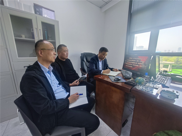 陜煤建設(shè)礦建三公司：把好“方向盤”，安全出行“穩(wěn)著陸”