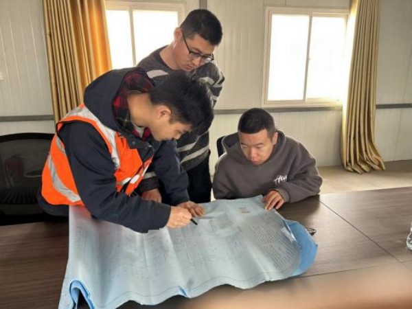 陜煤建設(shè)咸陽分公司第二項目：團結(jié)互助，共同進步