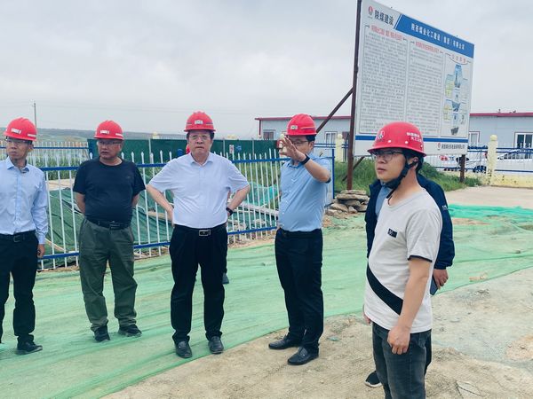 彬長集團黨委書記、董事長白永明蒞臨陜煤建設天工公司施工文家坡礦李家溝風井檢查指導工作