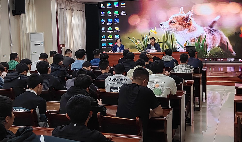 陜煤建設(shè)集團人力資源部赴蒲白技工學校 就技能工人崗位招聘進行宣講