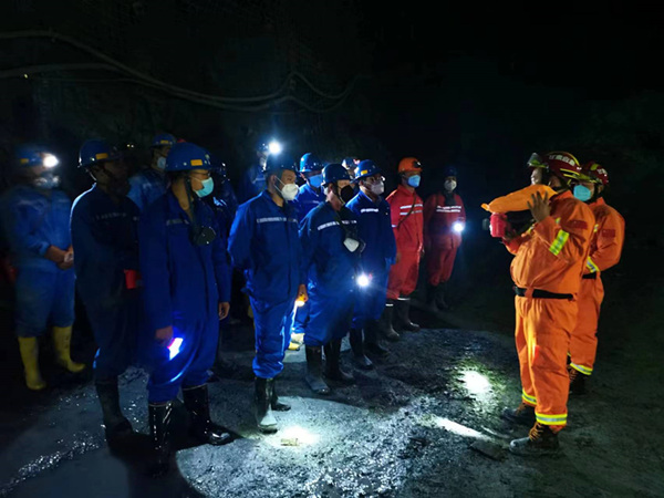 陜煤建設(shè)礦建三公司：頂板事故應(yīng)急演練“動(dòng)真格”！