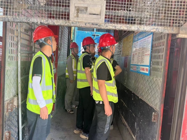 陜煤建設(shè)銅煤公司第九項(xiàng)目部以“安全生產(chǎn)月”活動(dòng)為契機(jī)，全面提升項(xiàng)目安全管理水平