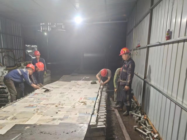 陜煤建設(shè)機(jī)電安裝公司神府項(xiàng)目部穩(wěn)步推進(jìn)項(xiàng)目建設(shè)