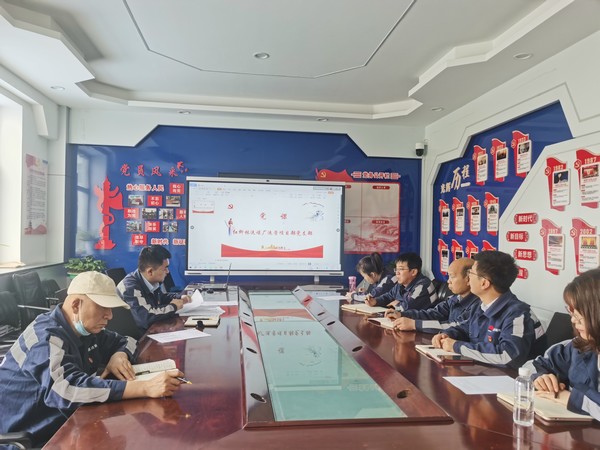 陜煤建設(shè)洗選煤運營公司紅柳林洗煤廠項目部： 發(fā)揮黨建責(zé)任鏈 扣牢安全生產(chǎn)鎖