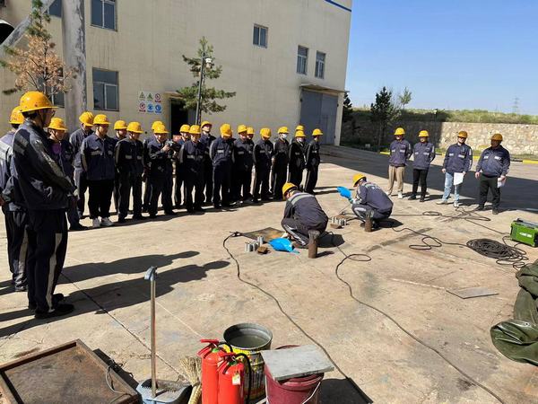 陜煤建設(shè)洗選煤運(yùn)營(yíng)公司神渭首端運(yùn)營(yíng)項(xiàng)目部：雙管齊下，打好素質(zhì)提升組合拳