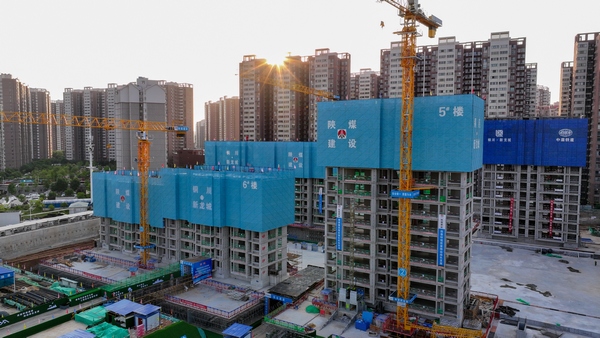 陜煤建設(shè)新龍城直屬項目部:搶抓施工黃金季 開足馬力保秋收