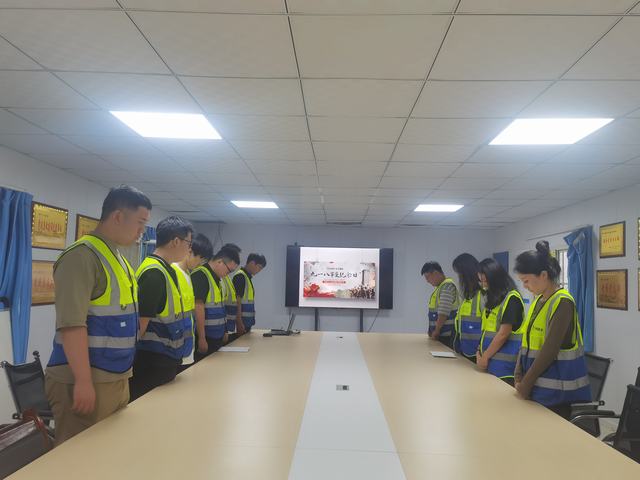 陜煤建設(shè)韓城分公司土建二項目部舉行“銘記歷史，勿忘國恥紀念九一八事變”專題學習會