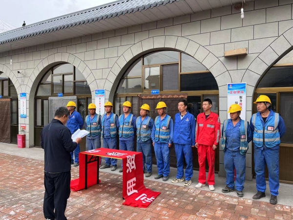 陜煤建設(shè)機(jī)電安裝公司涼水井項(xiàng)目部環(huán)保活動在行動