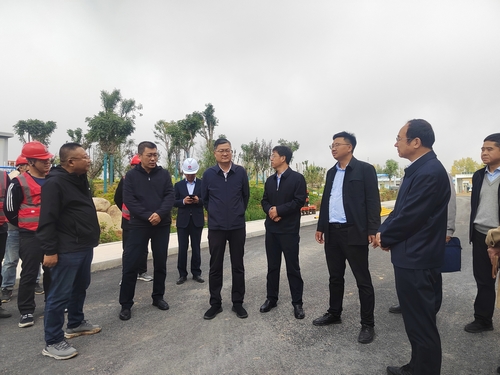 榆林市委副書(shū)記、市委黨校校長(zhǎng)李雄斌一行蒞臨榆林市委黨校新校區(qū)建設(shè)項(xiàng)目檢查指導(dǎo)工作
