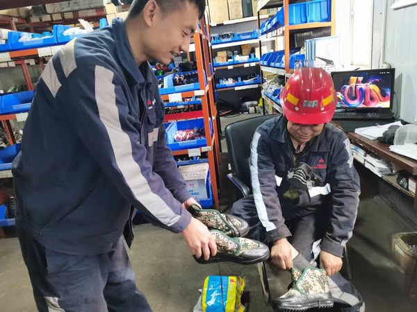 陜煤建設(shè)洗選煤運(yùn)營(yíng)公司檸條塔運(yùn)營(yíng)項(xiàng)目部：開(kāi)展“關(guān)愛(ài)員工從‘心’出發(fā)送溫暖”活動(dòng)