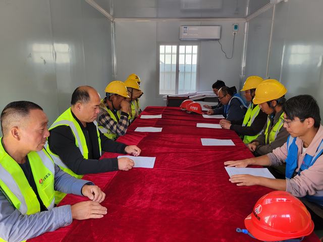 陜煤建設(shè)韓城分公司土建十三項目部：筑牢安全發(fā)展理念 堅守安全生產(chǎn)防線