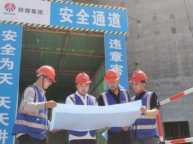 陜煤建設(shè)韓城分公司土建十一項(xiàng)目部：沾滿“泥土味”的黨建創(chuàng)新實(shí)踐