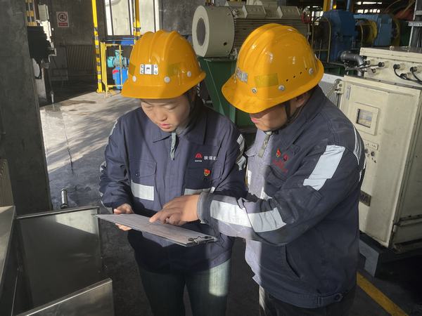 陜煤建設(shè)洗選煤運營公司紅柳林洗煤廠運營項目部黨支部：“黨建+安全”深度融合 打好安全生產(chǎn)“組合拳”