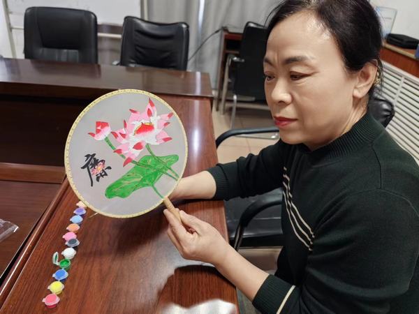 陜煤建設洗選煤運營公司檸條塔運營項目部開展：“巧手抒廉情，清風揚正氣”主題趣味手工活動