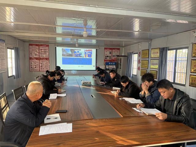 陜煤建設(shè)韓城分公司土建六項目部：精烹“套餐” 打通安全生產(chǎn)“最后一公里”