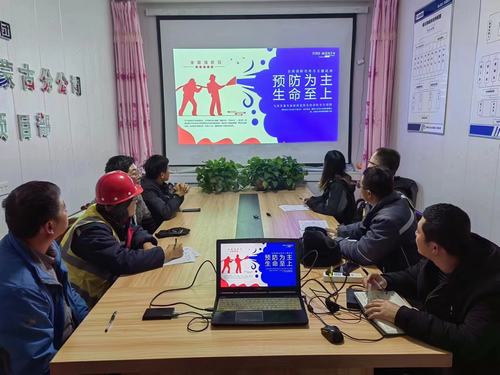 陜煤建設(shè)內(nèi)蒙古分公司筑牢安全防線，團員和青年在行動