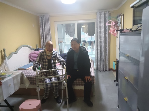 陜煤建設(shè)澄合分公司：職工患大病 工會(huì)送真情