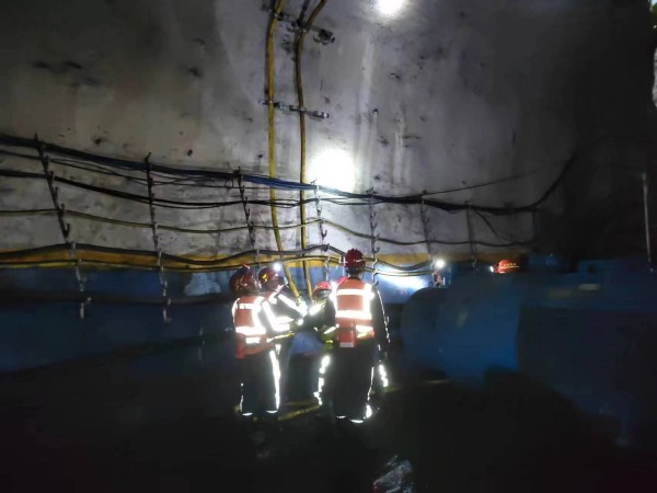 陜煤建設(shè)機(jī)電安裝公司神府項(xiàng)目部：過年不停歇，打響2024年工程“開門紅”