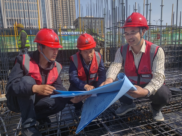 陜煤建設(shè)榆林公司榆溪圣境項(xiàng)目部：堅(jiān)守現(xiàn)場(chǎng)，做質(zhì)量的捍衛(wèi)者